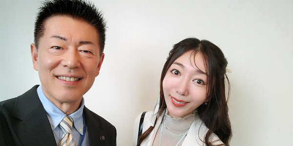 中原ひでふみ「第70回関東枕崎会」にてTOKYO FMパーソナリティの浜崎美保さんと交流。